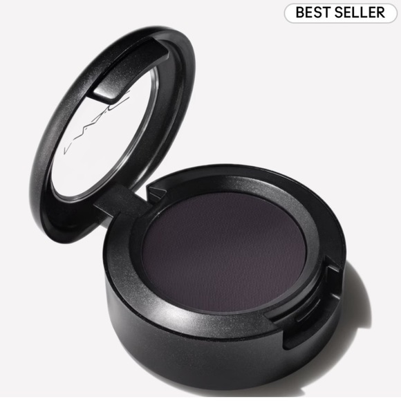 MAC Matte Eye Shadow Carbon - Picture 2 of 16